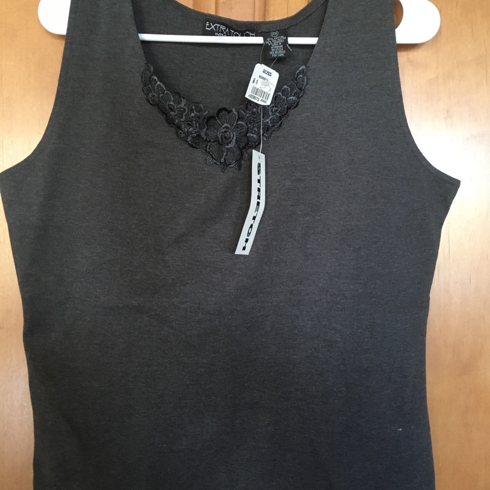 NWT Extra touch international Tank gray with lace